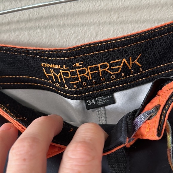 O'Neill Hyperfreak Men's Boardshorts Size 34 Orange/Purple/Black/Sunset - Picture 7 of 16